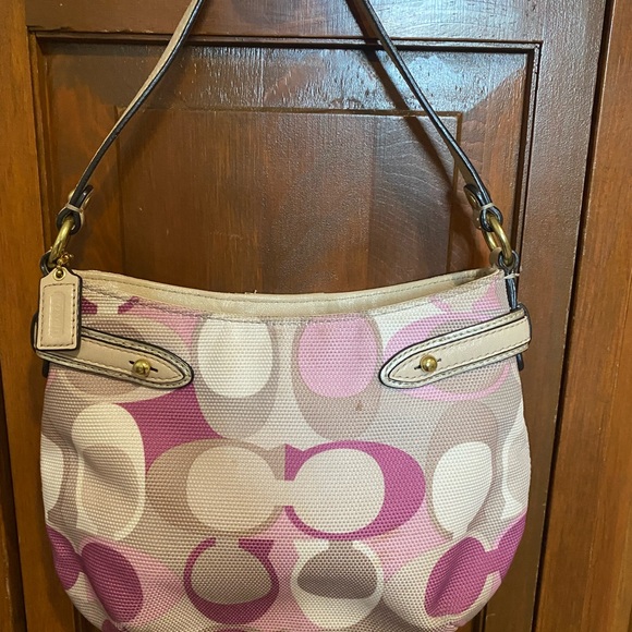 Coach shoulder bag - Picture 2 of 5